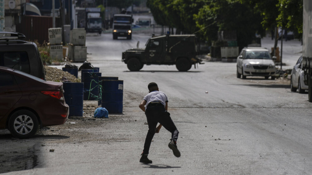 Zapadna obala, Palestinci, Izrael