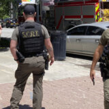 Jedan mrtav, troje ranjeno u oružanom napadu u zgradi u Atlanti u SAD 2