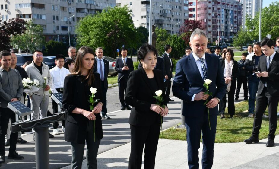 Odata počast kineskim novinarima ubijenim u NATO bombardovanju 1