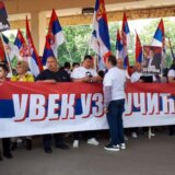 Iz Niša na SNS miting kreće više od stotinu autobusa, a i ceo jedan vanredni voz 6