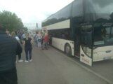 Iz Niša na SNS miting kreće više od stotinu autobusa, a i ceo jedan vanredni voz 7