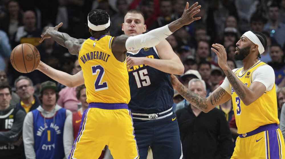 Jokić opet nezaustavljiv: Denver ponovo srušio Lejkerse, uz tripl-dabl srpskog košarkaša 1