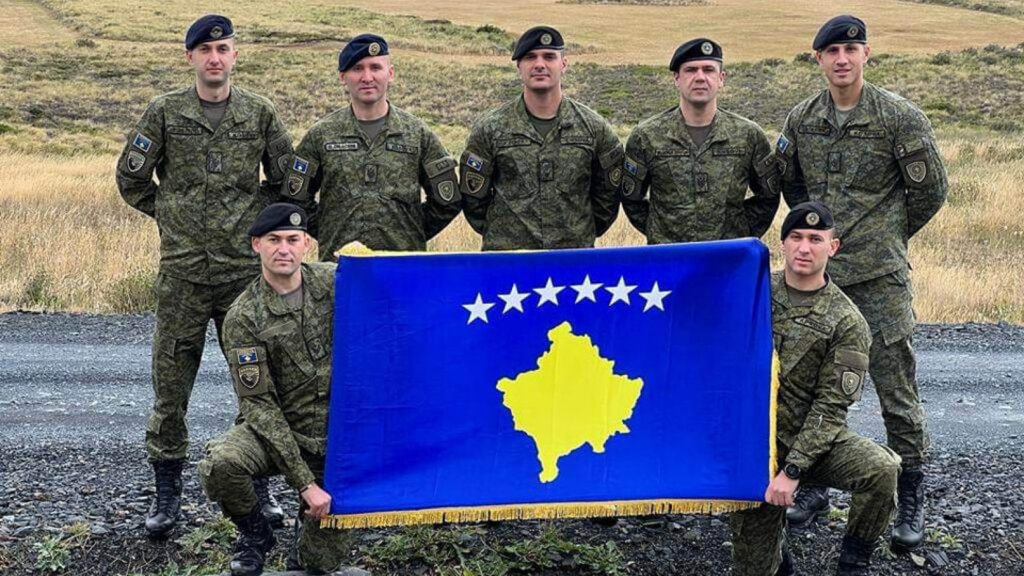 Kurti najavljuje zajedničku vojnu jedinicu Kosova i Albanije 3 Kurti najavljuje zajedničku vojnu jedinicu Kosova i Albanije 2