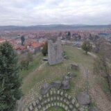 Izložba spomeničkih dela Bogdana Bogdanovića u Vlasotincu 1