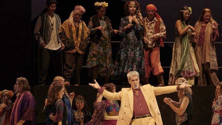 Seks, ironija i burleska sa šarmom i lakoćom: Inscenacija Mocartove opere ”Cosi fan tutte” režisera Kirila Serebrenikova 1