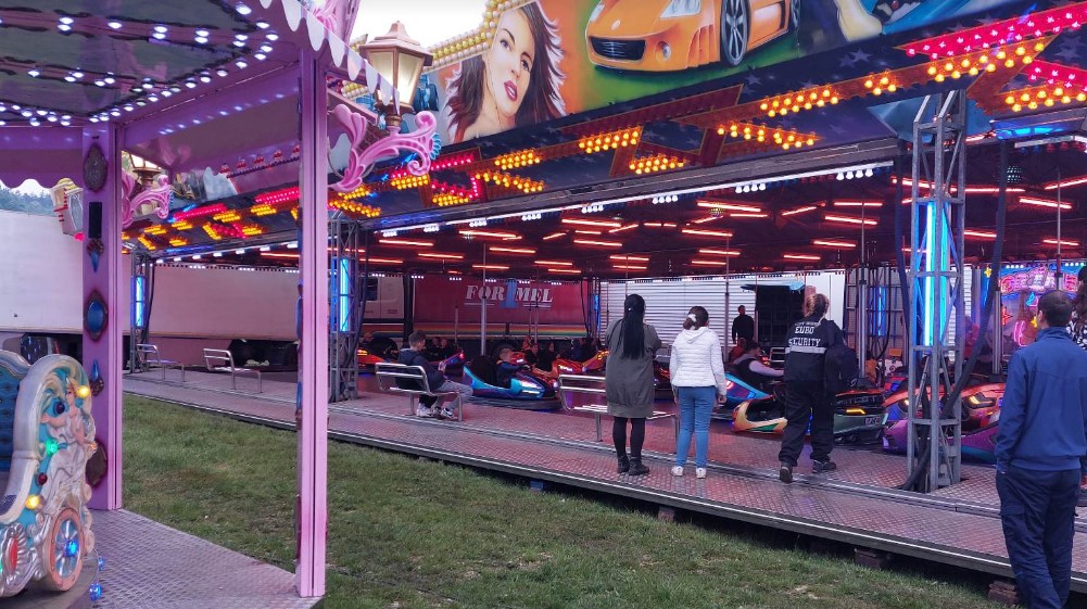 Tradicionalni vašar u Zaječaru pokvarili blato i kiša: Pljeskavice 300, jagnjetina 3.000, a mekica 100 dinara 5 Tradicionalni vašar u Zaječaru pokvarili blato i kiša: Pljeskavice 300, jagnjetina 3.000, a mekica 100 dinara 5