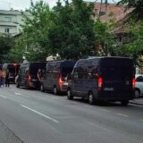 Nekoliko marica u blizini Nemačke ambasade pred početak najavljenog protesta 6