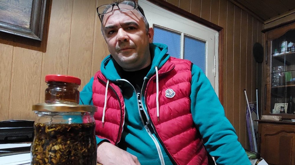 "Moj otac je uvek govorio – ili radi kako treba ili nemoj da radiš”: Travar iz Zaječara nastavio porodičnu tradiciju 1