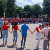 Zaječarski maturanti plesali uz Kraljevo kolo 8