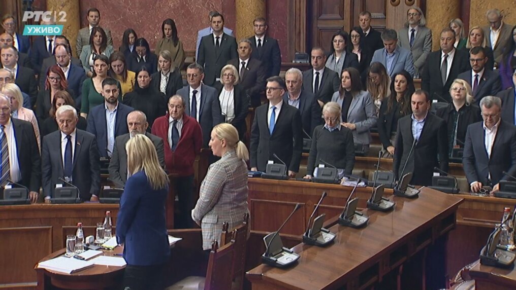 Počela plenarna sednica Skupštine Srbije, sazvana na zahtev opozicije 2