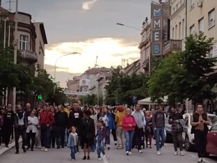 "Ustala je Srbija": Poruka sa skupa u Kragujevcu 5