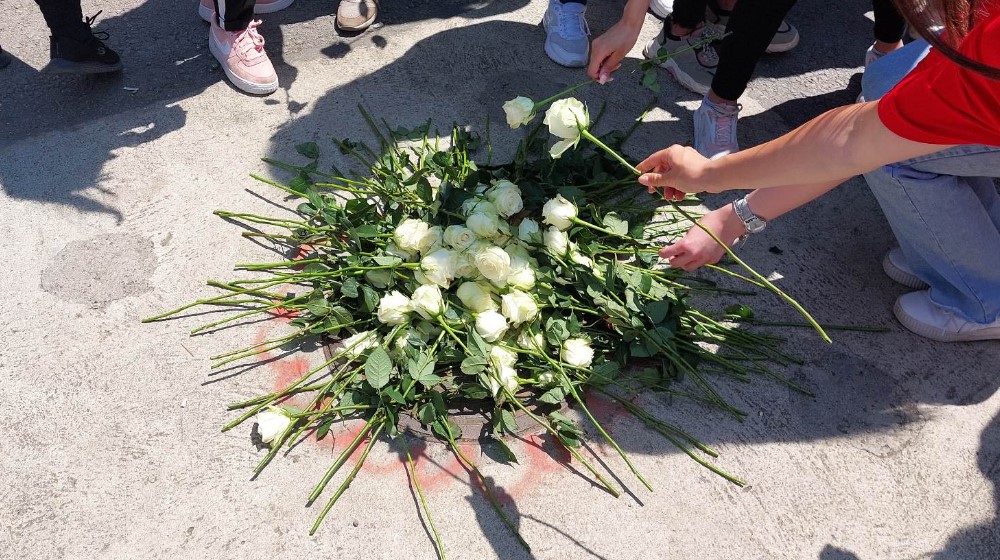 Zaječarski maturanti plesali uz Kraljevo kolo 3 Zaječarski maturanti plesali uz Kraljevo kolo 3