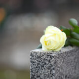 U Prijedoru obeležen Dan belih traka, u znak sećanja na ubijene žrtve nesrpske nacionalnosti 1