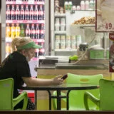 Šta misle građani - da li u Srbiji treba zabraniti rad nedeljom? 15