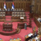 Poslanici nastavili sednicu, u ponoć je kraj redovnog zasedanja 7
