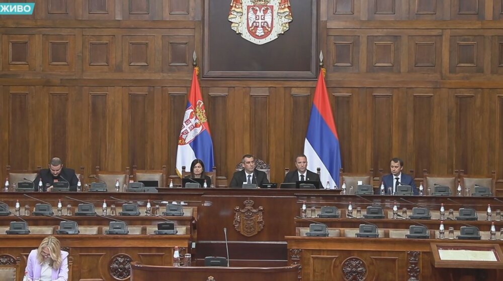 Sednica Skupštine koju je tražila opozicija završena, nastavak sutra 1