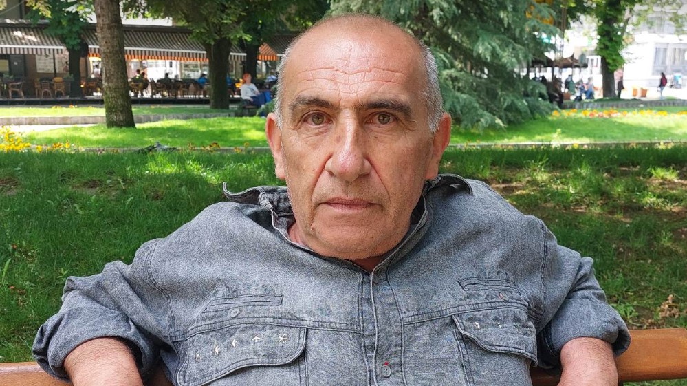 "Ako Vučić ode, staće da se grade putevi, škole i sve ostalo": Zaječarci za Danas o situaciji u zemlji 3 "Ako Vučić ode, staće da se grade putevi, škole i sve ostalo": Zaječarci za Danas o situaciji u zemlji 3