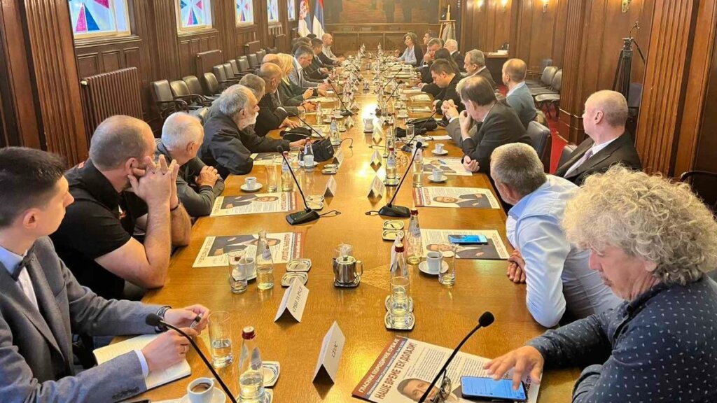 Ko je sve bio na sastanku sa Dverima nekoliko sati pred protest: Boško Obradović bez odgovora da li su i dalje među organizatorima 2