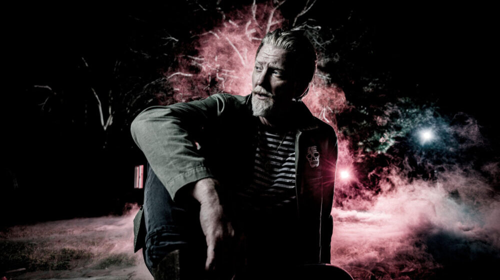 „Svet će se završiti za mesec ili dva“, a pre toga poslušajte "Emotion Sickness"- prvi singl novog albuma Queens of The Stone Age 1