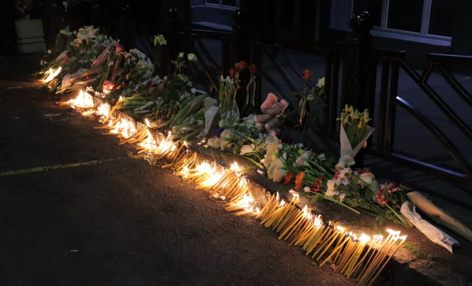 Objavljeni brojevi telefona za besplatnu psihološku podršku porodicama stradalih u OŠ "Vladislav Ribnikar" 1