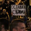Protest zbog tragedije u OŠ "Vladislav Ribnikar": Građani sponatno krenuli ka Ministarstvu prosvete 2