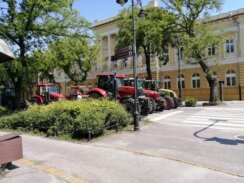 Peti dan protesta poljoprivrednika: Pet udruženja prihvatilo ponudu Vlade, čeka se odgovor ostala dva (FOTO/VIDEO) 2