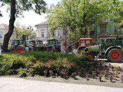 Peti dan protesta poljoprivrednika: Pet udruženja prihvatilo ponudu Vlade, čeka se odgovor ostala dva (FOTO/VIDEO) 3