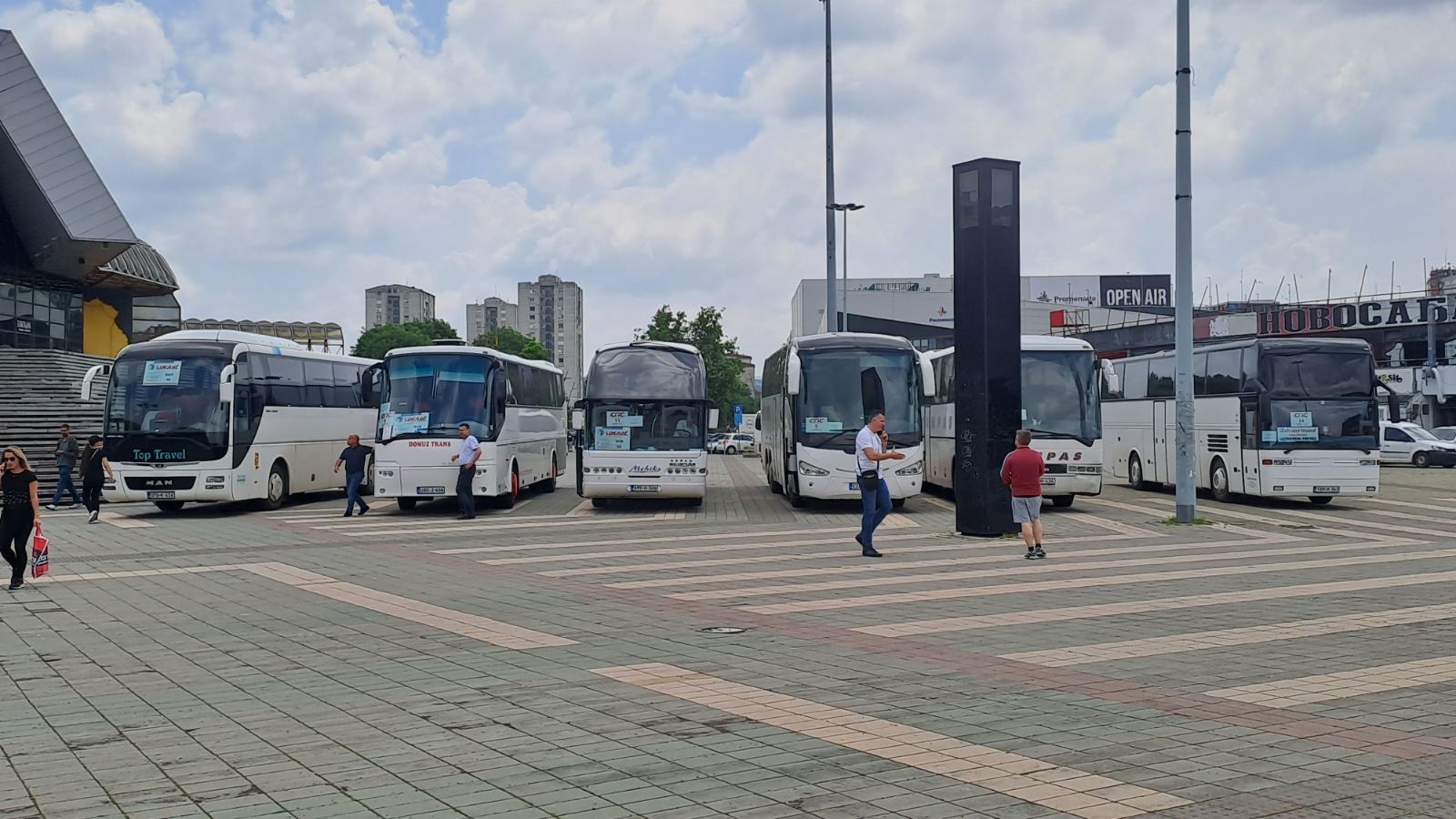 Završen miting SNS: Vučić održao "oproštajni" govor, građani se razišli (FOTO, VIDEO) 29