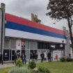 Oglasio se SBB zbog prekrivanja znaka kompanije pred sednicu Skupštine SNS-a u Kragujevcu 18