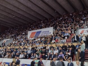 Miloš Vučević novi predsednik SNS-a 10