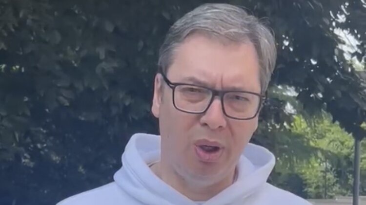 Vučić putem video snimka pozvao na dijalog "sve odgovorne u našem društvu" (VIDEO) 1