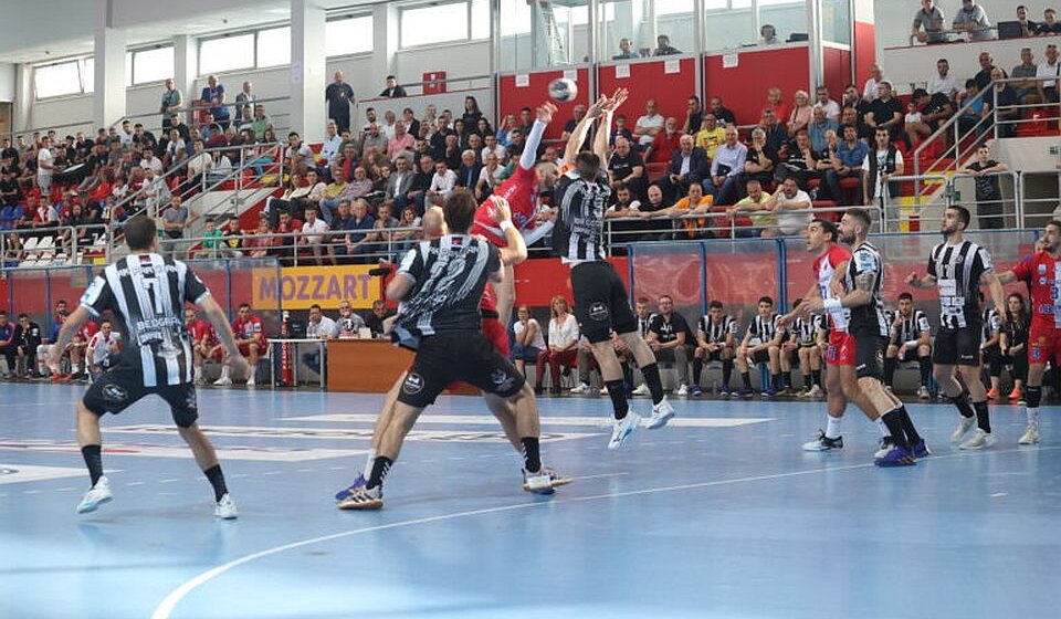 Niko neće da sudi Partizanu i Vojvodini, dvojica arbitara već odbili da vode meč 1 Niko neće da sudi Partizanu i Vojvodini, dvojica arbitara već odbili da vode meč 1