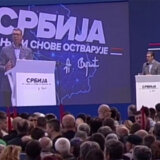 Vučić na govoru u Pančevu oštro napadao opoziciju: Na vlast će se dolaziti izborima, a ne nasiljem 9