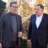 U kakvim su odnosima Vučić i Dodik? 8