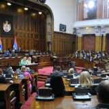 "Vučić dao novi krvotok Srbiji": Nada Macura (SNS) tokom rasprave o smeni Radeta Baste nijednom nije pomenula ime ovog ministra 11