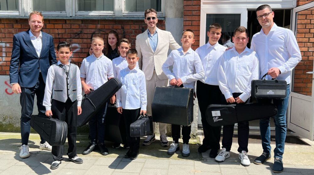 Osnovna muzička škola u Bujanovcu dobila nove muzičke instrumente 1