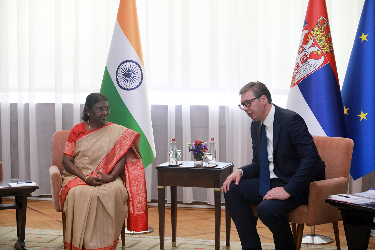 Svečani doček za predsednicu Indije i sastanak sa predsednikom Vučićem 2 Svečani doček za predsednicu Indije i sastanak sa predsednikom Vučićem 2