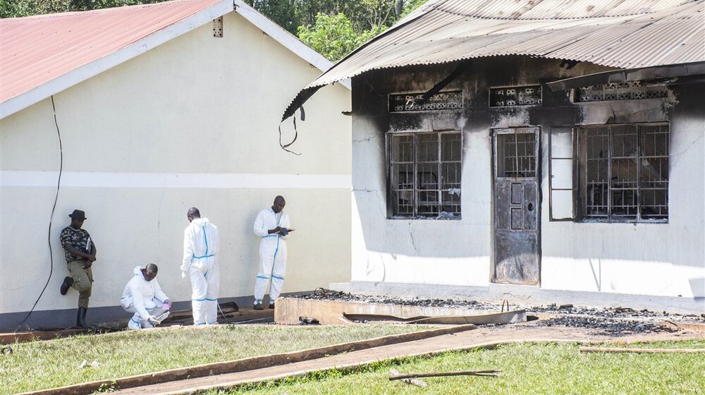 Napad na školu u Ugandi, ubijeno 25 osoba 1
