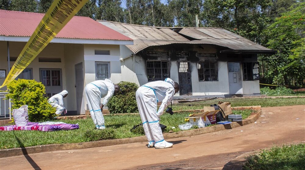 Novi bilans: U napadu pobunjenika na školu u Ugandi ubijena 41 osoba, mahom đaci 1