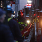 Požar u centru Njujorka, zapalila se prodavnica „Tiffani & Co“ 1