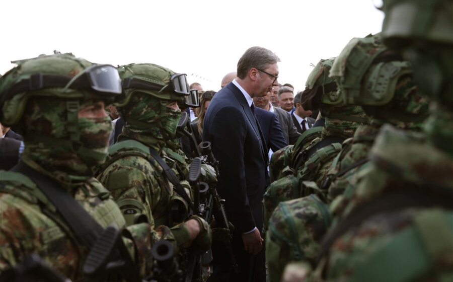 Vučić za Fajnenšel tajms: Nisam budala, svestan sam da bi oružje moglo da završi u Ukrajini 1