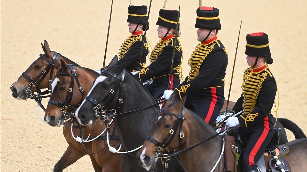 Čarls Treći na konju: Danas prva rođendanska parada za britanskog kralja 1