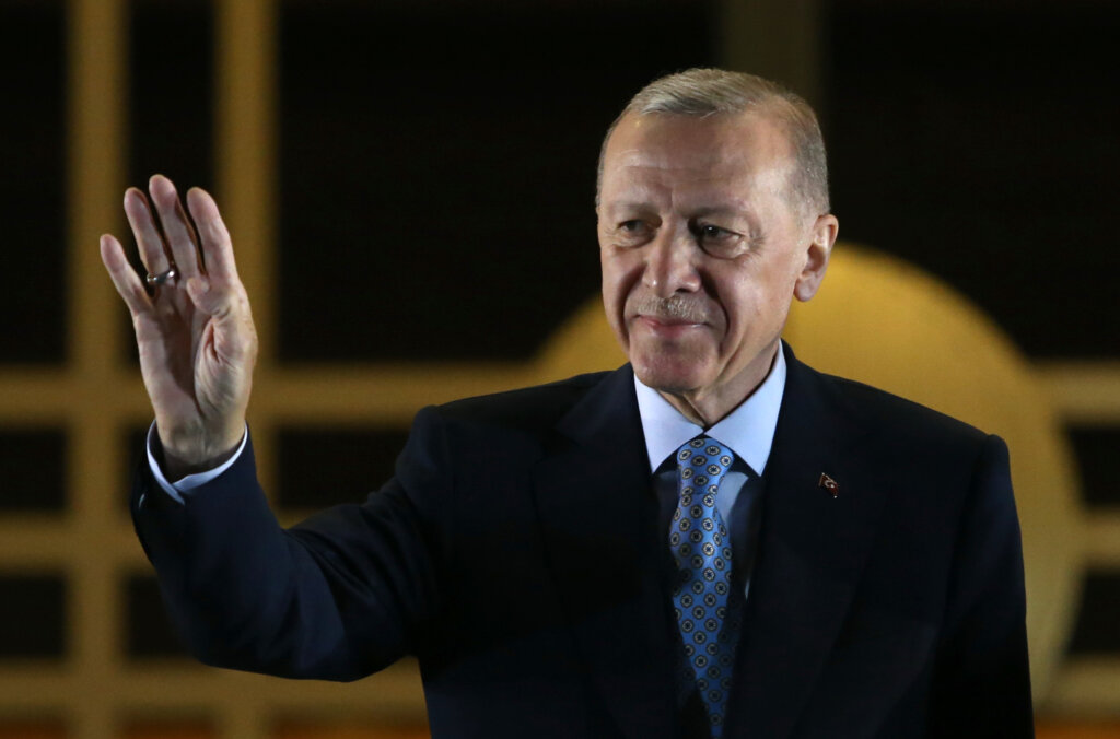 Kosovo kupilo od Turske bespilotne letelice: Kurti na Erdoganovim barjaktarima 2