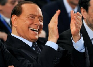 Former Italian prime minister Silvio Berlusconi dies "Nemilosrdni samopromoter": Kako Politiko piše o Silviju Berluskoniju? 7