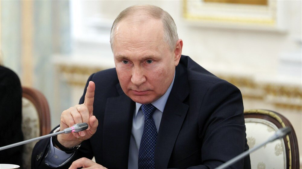 Fajnenšel tajms: Tužna istina je da se Putin priprema za još veći rat 1