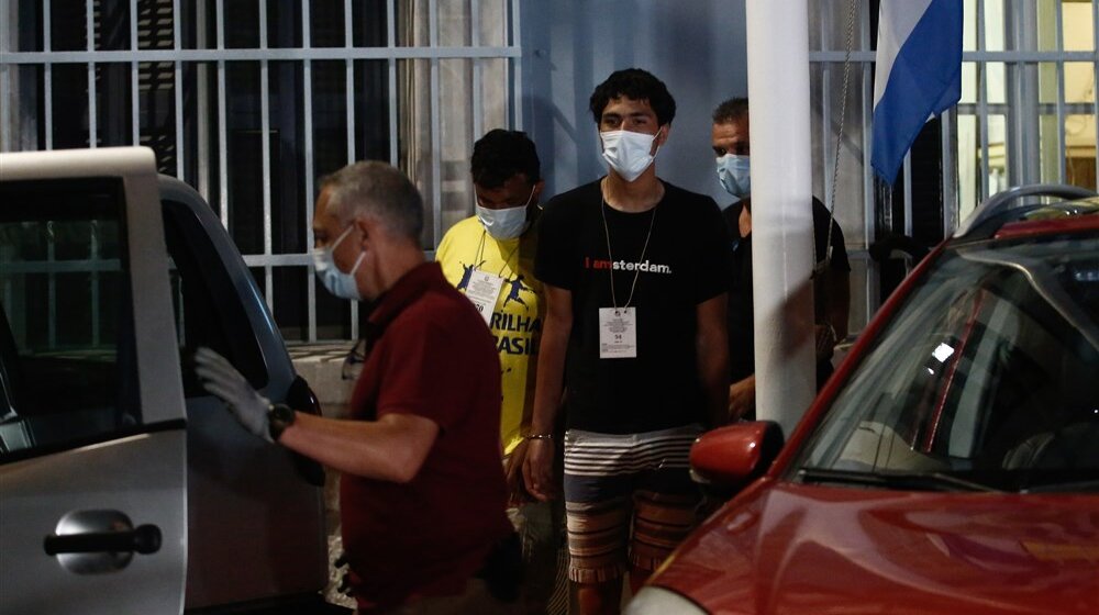 Grčka policija uhapsila devetoro preživelih u brodolomu: Sumnjiče se da su deo krijumčarskog lanca 1