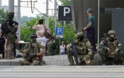 Slike iz Rusije, pogledajte trupe Vagnera koje drže komandu vojske u Rostovu (FOTO) 24
