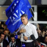 Predsednik Srbije čestitao Micotakisu pobedu na parlamentarnim izborima u Grčkoj 1
