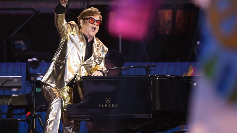 Elton Džon se od britanske publike oprostio u Glastonberiju 1
