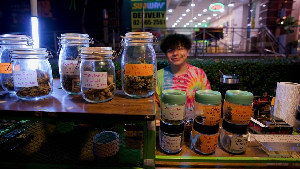 Weed vendors in Thailand